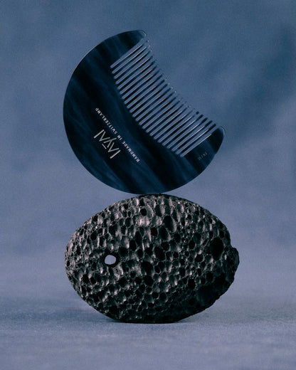 01 AMAR. The Blue Moon Comb. Original. Only 63.