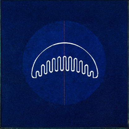 02 AMAR. The Blue Moon Comb. Curve.
